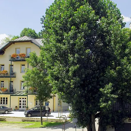 Am Rathaus Апартаменты *
